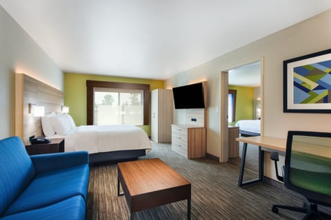 Suite, 2 Bedrooms | In-room safe, desk, laptop workspace, blackout drapes