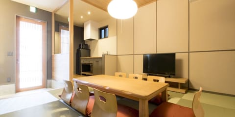 Japanese Style Villa, 2 Bedrooms | 2 bedrooms, desk, free WiFi, bed sheets