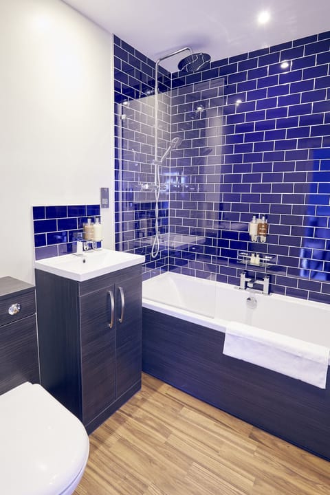 Double Room (with Bath) | Bathroom | Free toiletries, hair dryer, towels