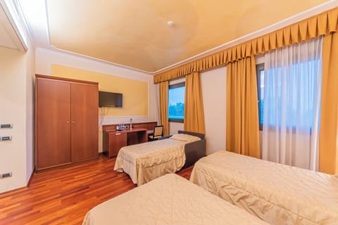 Triple Room | Premium bedding, down comforters, minibar, in-room safe