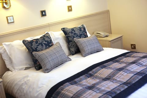 Standard Double Room, 1 Double Bed | Individually decorated, desk, iron/ironing board, free cribs/infant beds