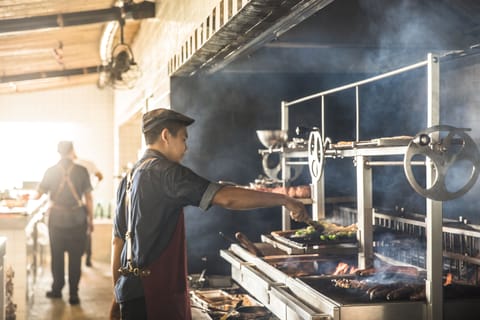 Breakfast, lunch, dinner served; international cuisine, beach views 