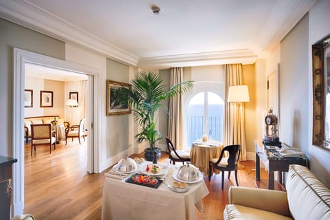 Suite, Sea View | Room amenity