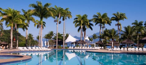 Outdoor pool, pool umbrellas, sun loungers