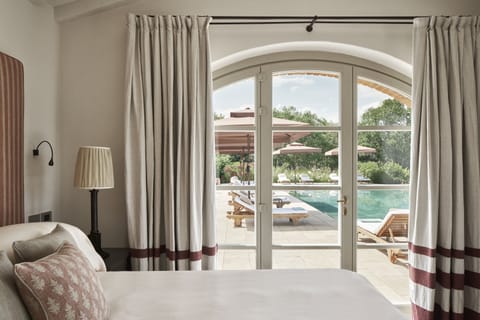 Villa (Agresto) | Premium bedding, down comforters, minibar, in-room safe