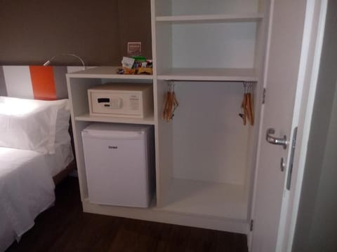 Standard PwD Disability Access - 1 Double Bed | Minibar, in-room safe, desk, free WiFi