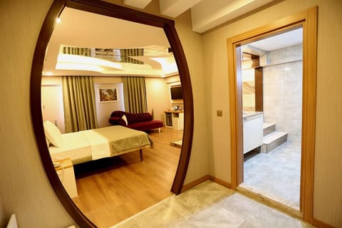 Suite | Living area | LCD TV