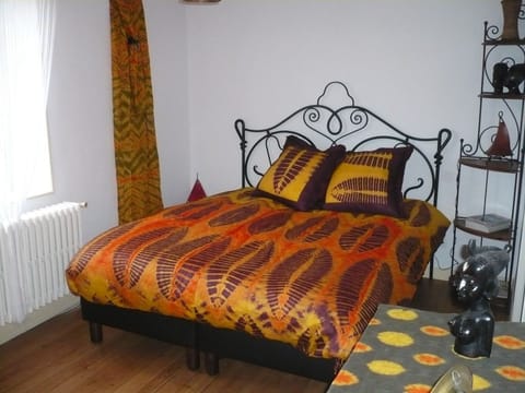 Double or Twin Room | Individually furnished, iron/ironing board, free WiFi, bed sheets