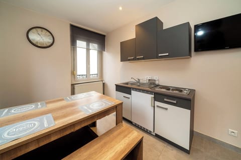 Standard Apartment | Private kitchen