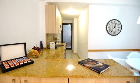 Apartment, 2 Bedrooms, Kitchen (Remolars 1) | Living area | 32-inch flat-screen TV with satellite channels, TV