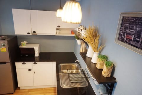 2 Bedrooms  | Private kitchenette | Full-size fridge, microwave, electric kettle, toaster