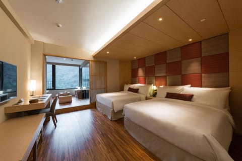 Deluxe Twin Room | Premium bedding, pillowtop beds, minibar, in-room safe