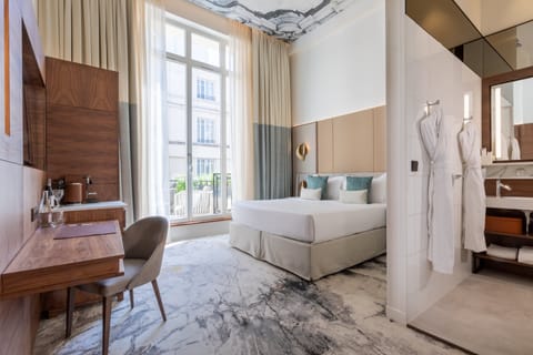 Junior Suite, 1 King Bed, Terrace | Egyptian cotton sheets, premium bedding, minibar, in-room safe