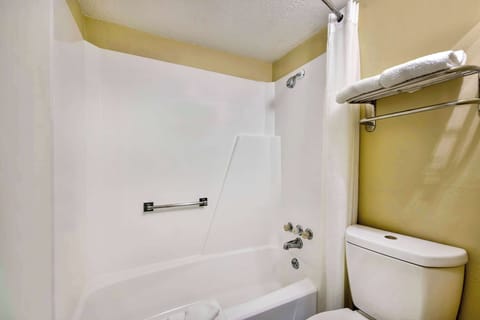 Combined shower/tub, hair dryer, towels, soap