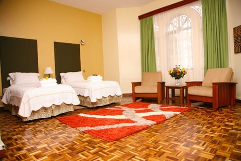 Standard Twin Room | In-room safe, desk, iron/ironing board, free WiFi