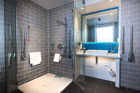 Room, 2 Twin Beds, Accessible Bathtub | Bathroom | Shower, free toiletries, hair dryer, towels