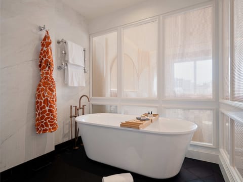 Presidential Suite | Bathroom | Shower, rainfall showerhead, designer toiletries, hair dryer