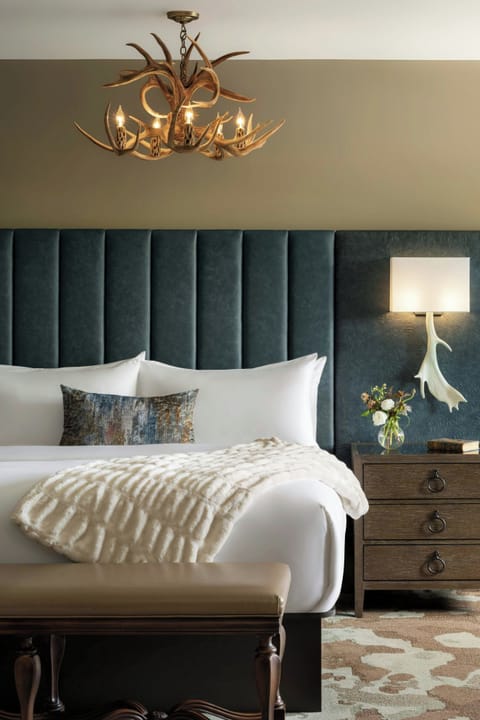 Premium bedding, down comforters, pillowtop beds, in-room safe