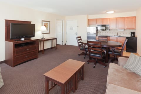 Suite, 1 Bedroom, Kitchen | Desk, laptop workspace, blackout drapes, iron/ironing board