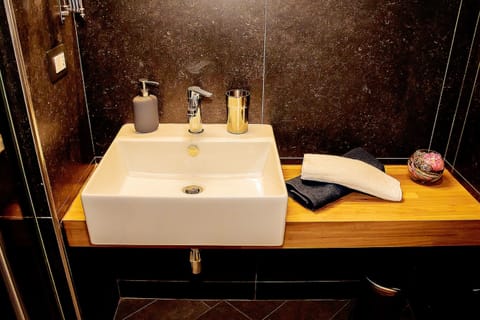 Superior Studio, Balcony | Bathroom sink