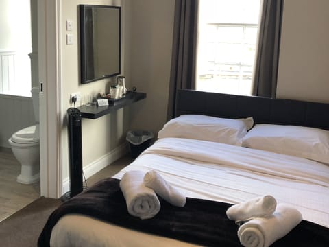 Classic Double Room, Ensuite