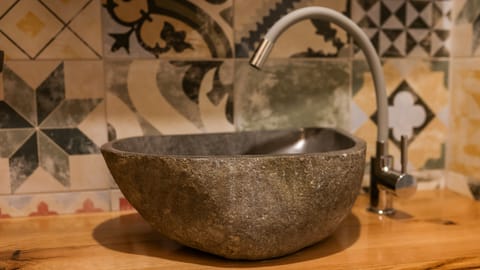 Double Room | Bathroom | Shower, hair dryer, towels