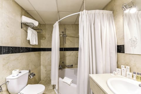 Classic Room | Bathroom | Bathtub, deep soaking tub, free toiletries, hair dryer