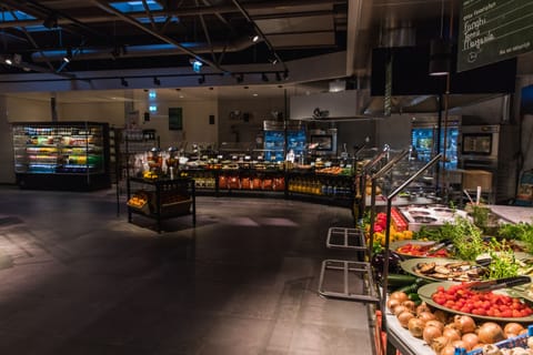 Daily buffet breakfast (EUR 13.50 per person)