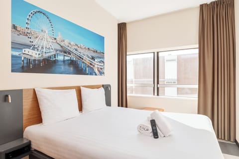 Standard Double Room | Desk, free WiFi, bed sheets