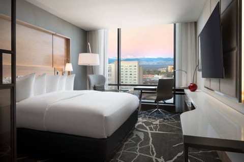 Room, 1 King Bed, Mountain View | Premium bedding, down comforters, minibar, in-room safe