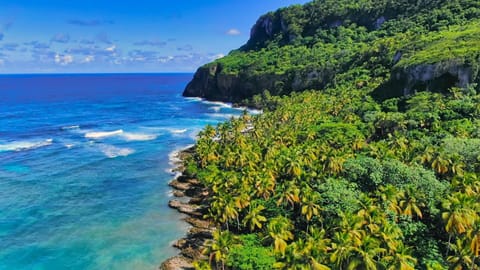 Beach nearby, white sand, beach towels, beach massages