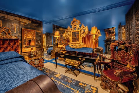 Grand Belle Bleue | Egyptian cotton sheets, premium bedding, memory foam beds, minibar