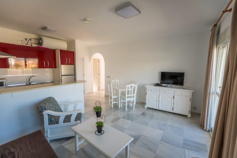 Apartment, 1 Bedroom, Terrace | Private kitchen | Full-size fridge, microwave, oven, stovetop