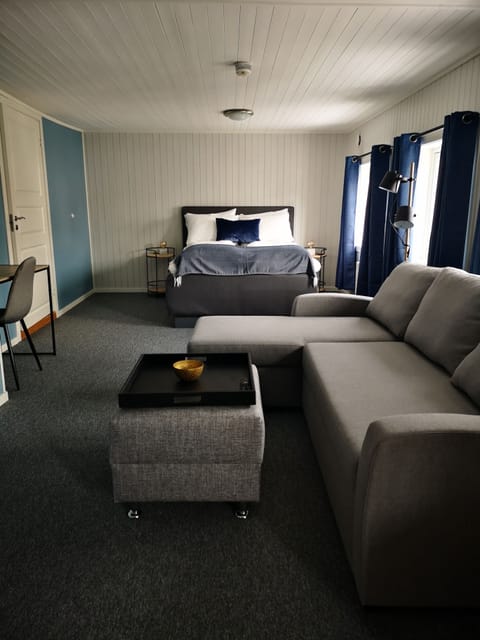 Superior Double Room, City View | Premium bedding, desk, blackout drapes, soundproofing