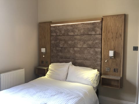 Standard Double Room Single Use, Ground Floor | Premium bedding, individually decorated, individually furnished