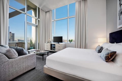 Suite, Terrace | Frette Italian sheets, premium bedding, pillowtop beds, minibar