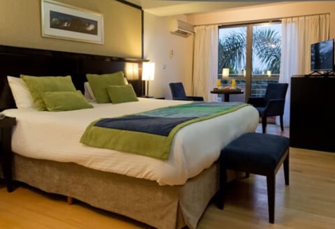 Double Room, River View | Premium bedding, minibar, in-room safe, desk