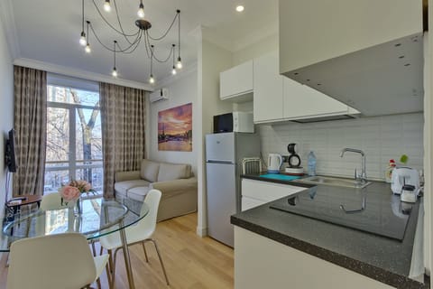 Standard Apartment, 1 Bedroom, Smoking | Living area