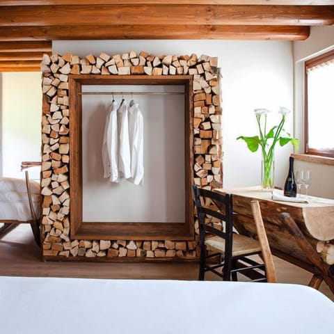 Triple Room, Garden View | Desk, soundproofing, cribs/infant beds, free WiFi