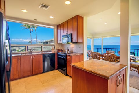 Villa, 2 Bedrooms, Oceanfront (Bay 19B2 Gold 2.5 bath) | Private kitchen | Full-size fridge, microwave, oven, stovetop