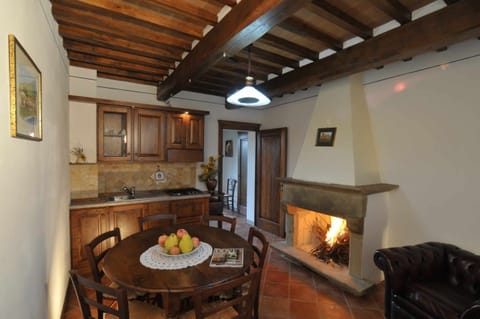 Apartment, 3 Bedrooms, Private Bathroom (Gli Olivi 2) | Private kitchen | Fridge, oven, stovetop, electric kettle