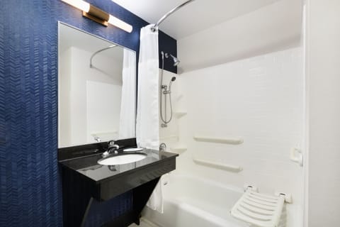 Room, 2 Double Beds | Bathroom | Combined shower/tub, free toiletries, hair dryer, towels