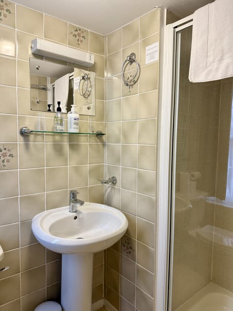 Double Room, Ensuite | Bathroom