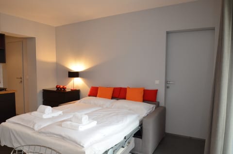 Apartment (TOP 6 incl. 60€ + 12€ pp service fee) | 1 bedroom, soundproofing, iron/ironing board, cribs/infant beds