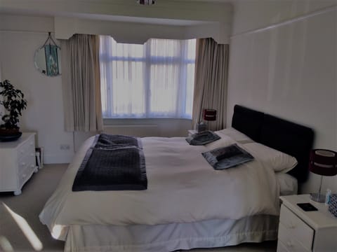 Deluxe Suite, 2 Bedrooms, Terrace | 1 bedroom, in-room safe, iron/ironing board, free WiFi