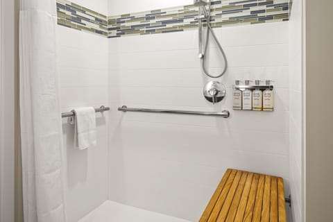 Standard Room, Accessible (Mobility, Roll In Shower) | Bathroom | Designer toiletries, hair dryer, towels