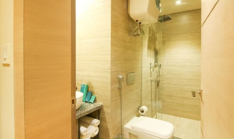 Standard Room | Bathroom | Shower, free toiletries, towels, soap