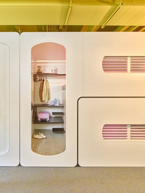 Double Room, 1 Queen Bed, Shared Bathroom | Iron/ironing board, free WiFi, bed sheets