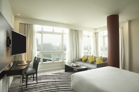 Junior Suite, 1 Double Bed with Sofa bed | Minibar, in-room safe, desk, blackout drapes