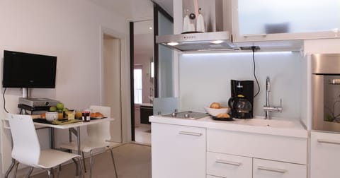 Studio, 1 Double Bed (Ulica Sv.Durda 16) | In-room dining